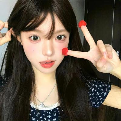 变身少女露比 海报